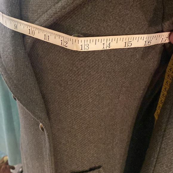 Wool trench coat by Club Monaco in pristine condition. Worn 2x. - Picture 11 of 15